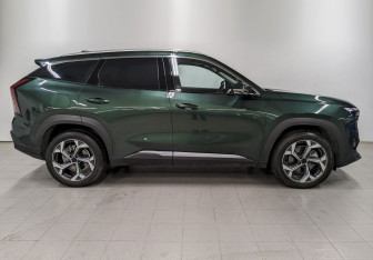 Подержанный автомобиль Geely Atlas 2024 года (4 фото)