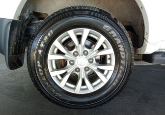 Подержанный автомобиль Mitsubishi Pajero Sport 2014 года (18 фото)