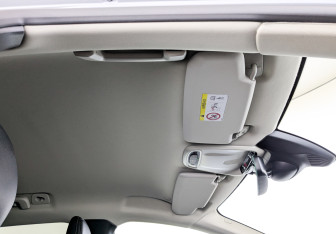 Подержанный автомобиль Volvo V40 Hatchback 2019 года (23 фото)