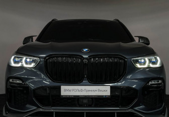 Подержанный автомобиль BMW X5 2020 года (30 фото)