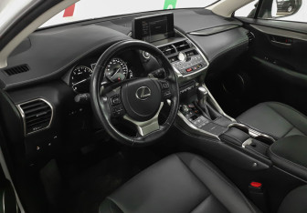 Подержанный автомобиль Lexus NX 2021 года (7 фото)
