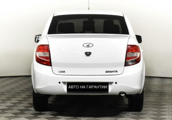 Подержанный автомобиль LADA (ВАЗ) Granta Sedan 2013 года (6 фото)