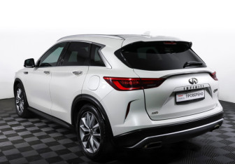 Подержанный автомобиль Infiniti QX50 2019 года (7 фото)