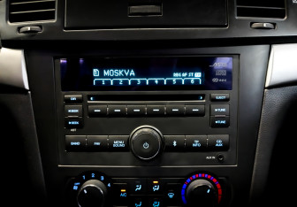 Подержанный автомобиль Chevrolet Epica 2011 года (15 фото)