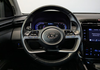 Подержанный автомобиль Hyundai Tucson 2022 года (20 фото)