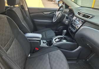 Подержанный автомобиль Nissan X-Trail 2018 года (13 фото)