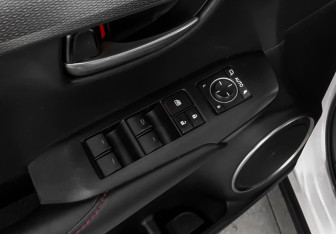 Подержанный автомобиль Lexus NX 2017 года (25 фото)