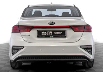 Подержанный автомобиль Kia Cerato Sedan 2020 года (6 фото)