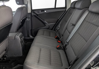 Подержанный автомобиль Volkswagen Tiguan 2016 года (17 фото)