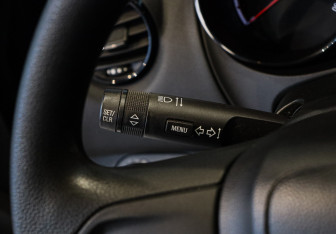 Подержанный автомобиль Opel Meriva 2012 года (18 фото)