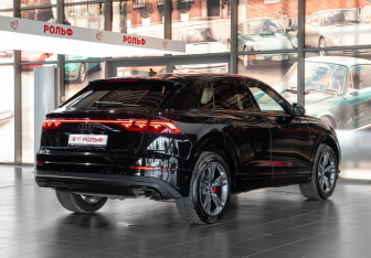 Новый Audi Q8 2024 (4 фото)