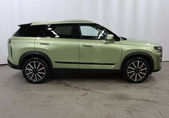 Подержанный автомобиль Jaecoo J7 2024 года (7 фото)