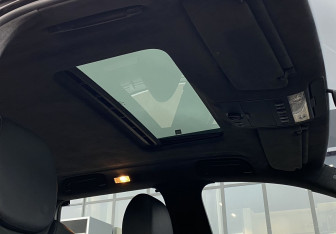 Подержанный автомобиль Porsche Cayenne 2004 года (22 фото)