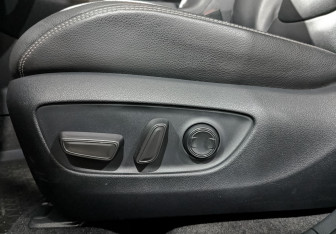 Подержанный автомобиль Toyota RAV4 2020 года (30 фото)