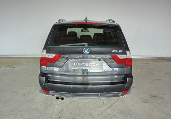 Подержанный автомобиль BMW X3 2007 года (5 фото)