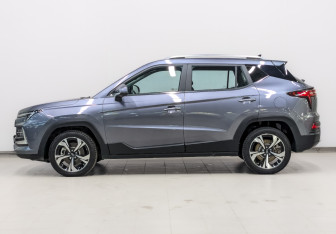 Подержанный автомобиль Москвич 3 2023 года (8 фото)