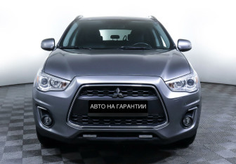 Подержанный автомобиль Mitsubishi ASX 2013 года (2 фото)