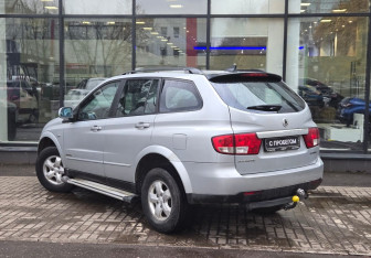 Подержанный автомобиль SsangYong Kyron 2010 года (6 фото)