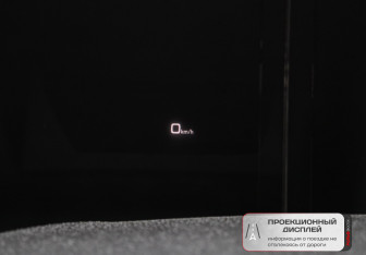 Подержанный автомобиль Audi Q8 2021 года (19 фото)