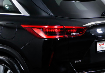 Подержанный автомобиль Infiniti QX50 2019 года (16 фото)