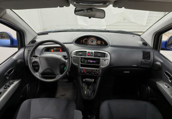 Подержанный автомобиль Hyundai Matrix 2009 года (11 фото)