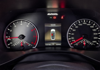 Подержанный автомобиль Haval Jolion 2022 года (16 фото)