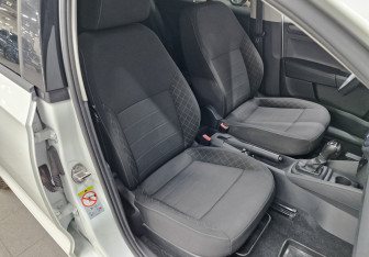 Подержанный автомобиль Skoda Rapid Liftback 2020 года (23 фото)