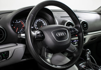 Подержанный автомобиль Audi A3 Sedan 2013 года (13 фото)