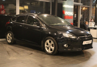 Подержанный автомобиль Ford Focus Hatchback 2012 года (3 фото)