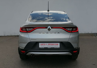 Подержанный автомобиль Renault Arkana 2020 года (6 фото)