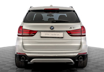 Подержанный автомобиль BMW X5 2014 года (6 фото)