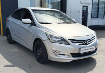 Подержанный автомобиль Hyundai Solaris Sedan 2016 года (3 фото)