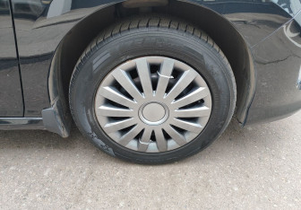 Подержанный автомобиль Peugeot 308 Hatchback 2013 года (12 фото)