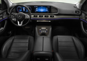 Подержанный автомобиль Mercedes-Benz GLE 2020 года (8 фото)
