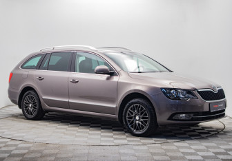 Подержанный автомобиль Skoda Superb Wagon 2014 года (7 фото)
