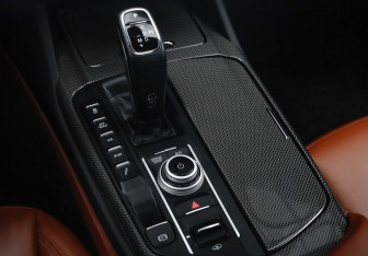 Подержанный автомобиль Maserati Levante 2021 года (27 фото)