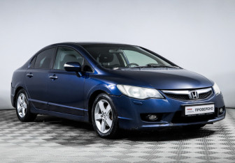 Подержанный автомобиль Honda Civic Sedan 2009 года (3 фото)