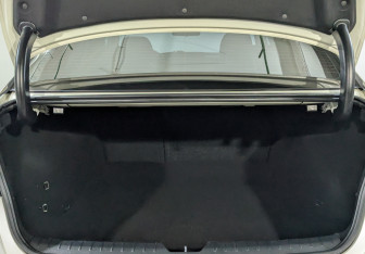 Подержанный автомобиль Kia Optima Sedan 2018 года (10 фото)