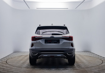 Подержанный автомобиль Kia Seltos 2020 года (6 фото)