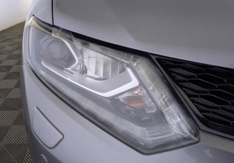 Подержанный автомобиль Nissan X-Trail 2018 года (11 фото)