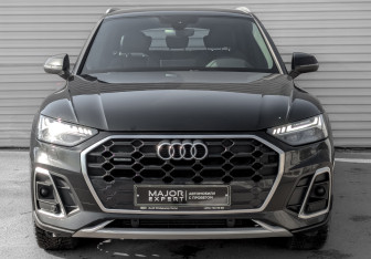 Подержанный автомобиль Audi Q5 2021 года (2 фото)
