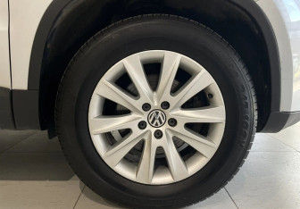 Подержанный автомобиль Volkswagen Tiguan 2010 года (19 фото)