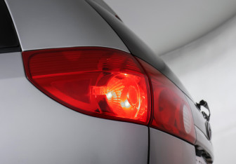 Подержанный автомобиль Toyota Sienna 2006 года (21 фото)