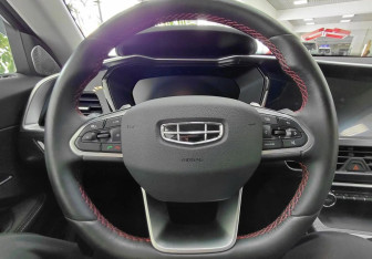 Подержанный автомобиль Geely Tugella 2021 года (11 фото)