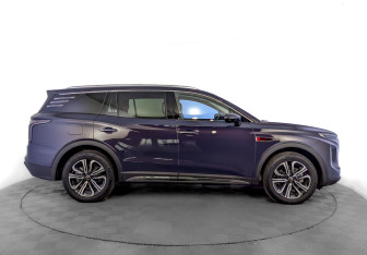 Новый Hongqi HS7 2025 (4 фото)