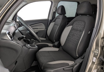 Подержанный автомобиль Citroen C3 Picasso 2012 года (20 фото)