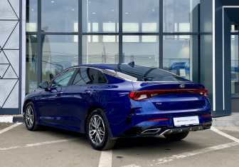 Подержанный автомобиль Kia K5 2021 года (7 фото)