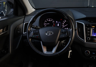 Подержанный автомобиль Hyundai Creta 2017 года (12 фото)