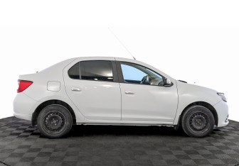 Подержанный автомобиль Renault Logan Sedan 2017 года (4 фото)