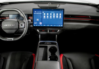 Подержанный автомобиль Jetour Dashing 2024 года (12 фото)